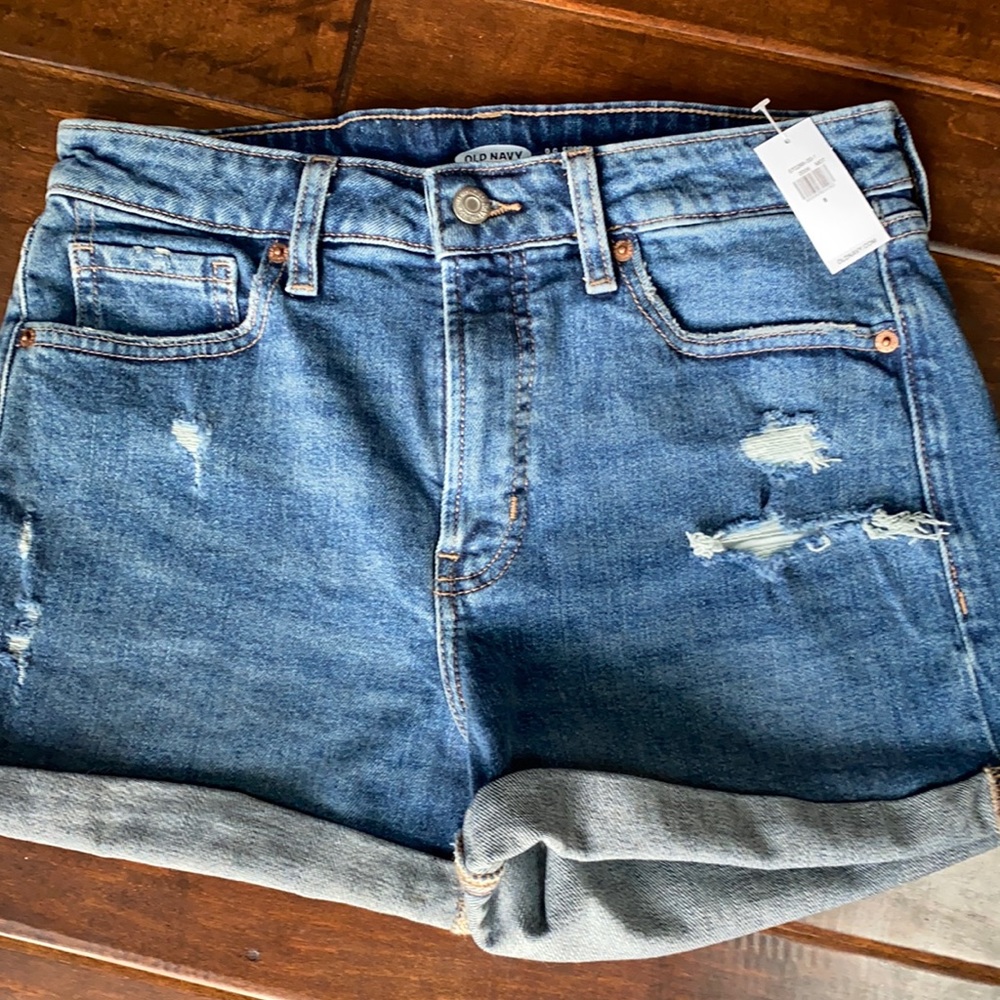 NWT High-Rise Jean Shorts - Old Navy - Size 6